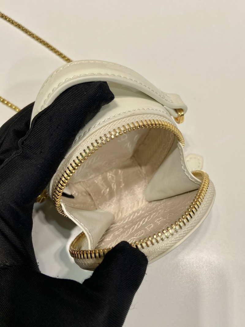 Pra*a round bags